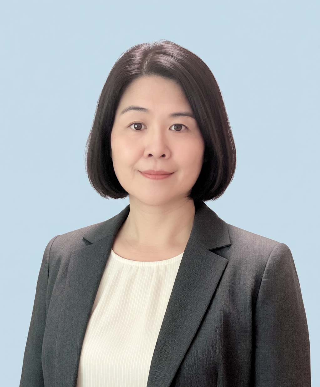 何俐安 教授